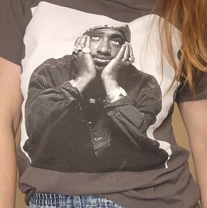 2PAC T-Shirt  Casual Gray Short Sleeve Big Logo Graphic Cotton Size XS Box2‎